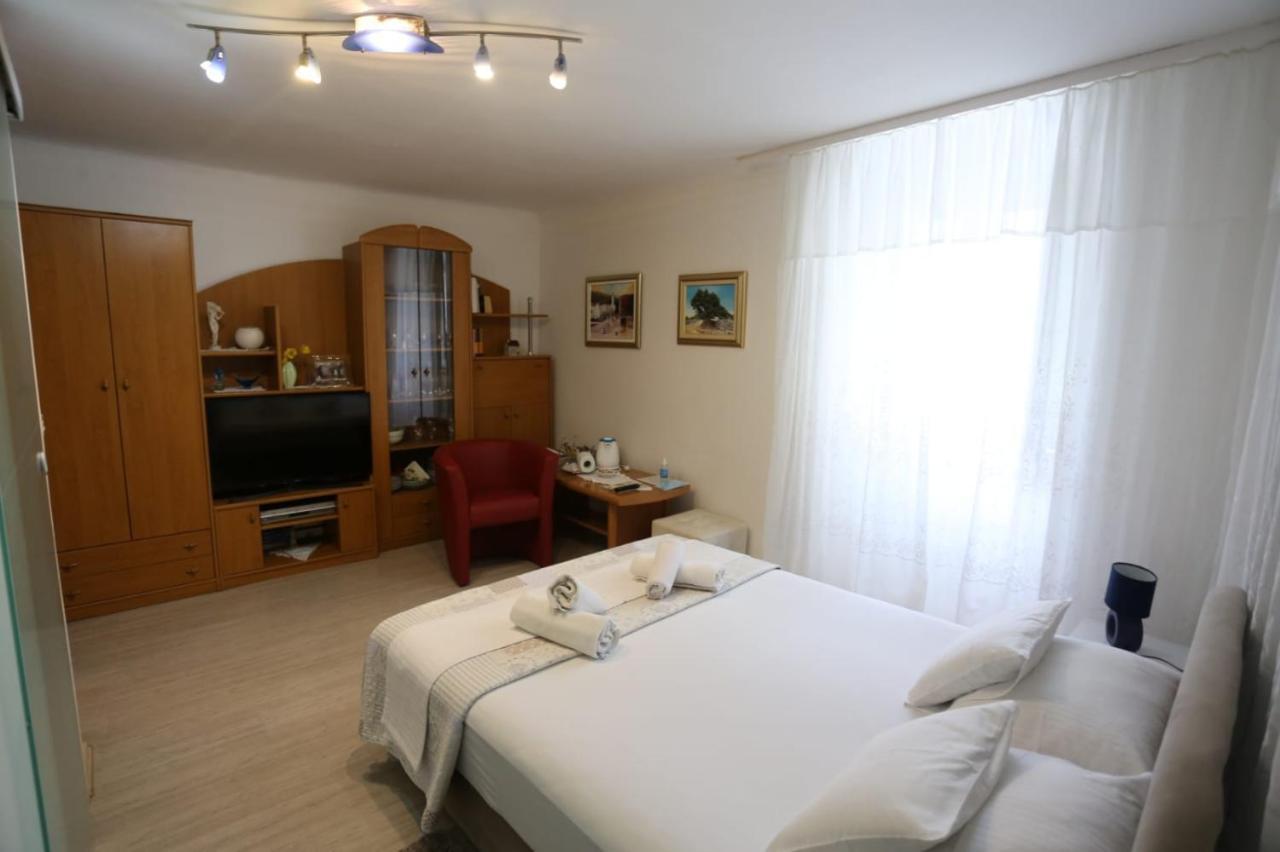Private Room In The Center Of Split Exterior foto